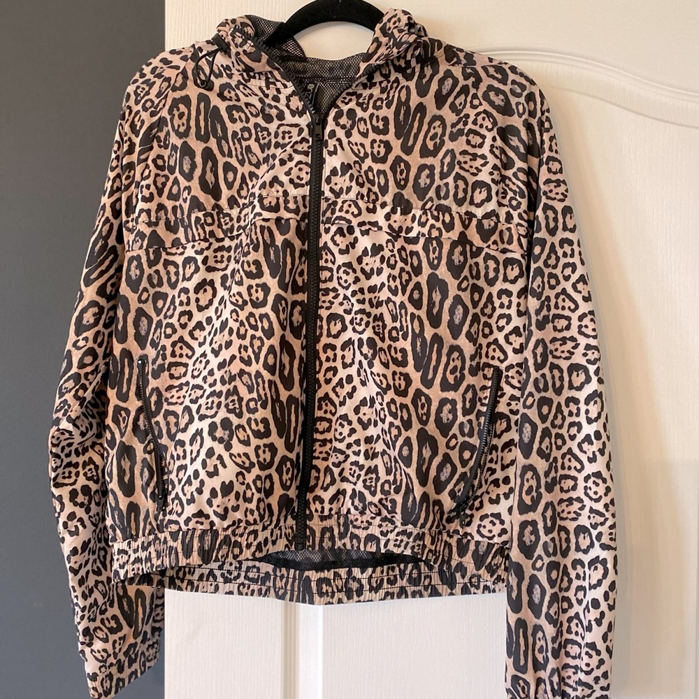 Onzie Leopard breakaway Jacket